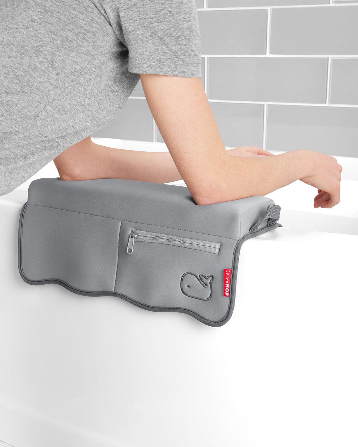 Moby Bathtime Essentials Kit - Grey - Image 4
