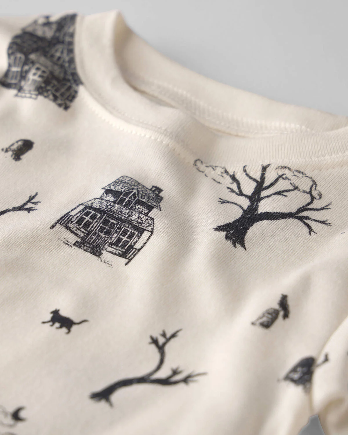 Kids 2-Piece Organic Cotton Pajamas in Spooky Village - Image 2