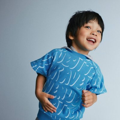 Toddler Elastic-Waist Tee in Otter Avenue Print - Blue