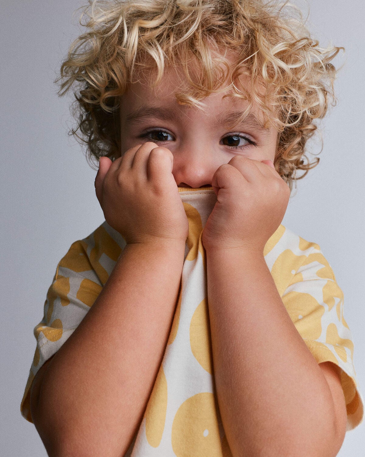 Toddler Relaxed Graphic Tee in Otter Avenue Print - Yellow - Image 5