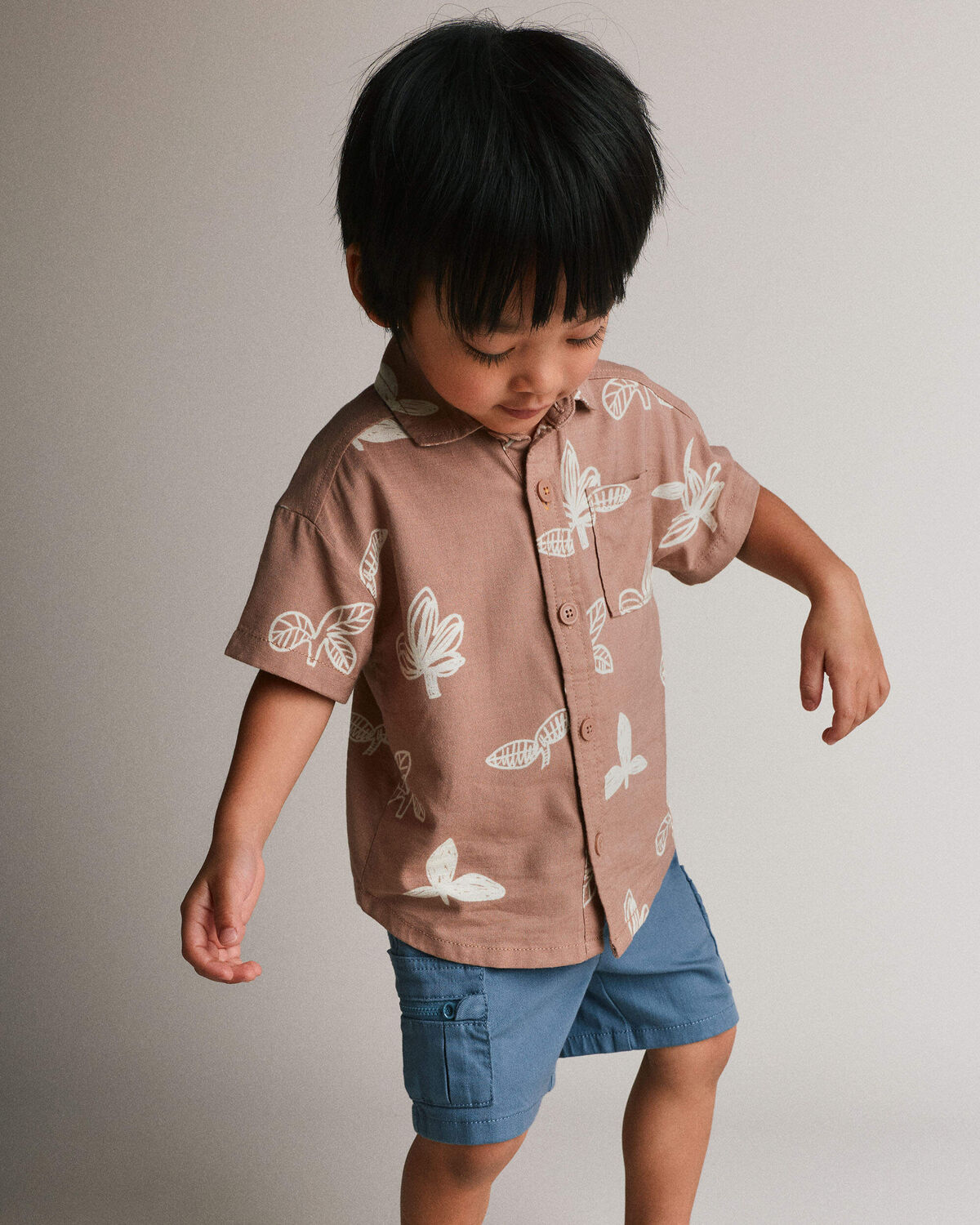 Toddler Boy Button-Down Short-Sleeve Shirt in Plant Print - Light Brown - Image 4