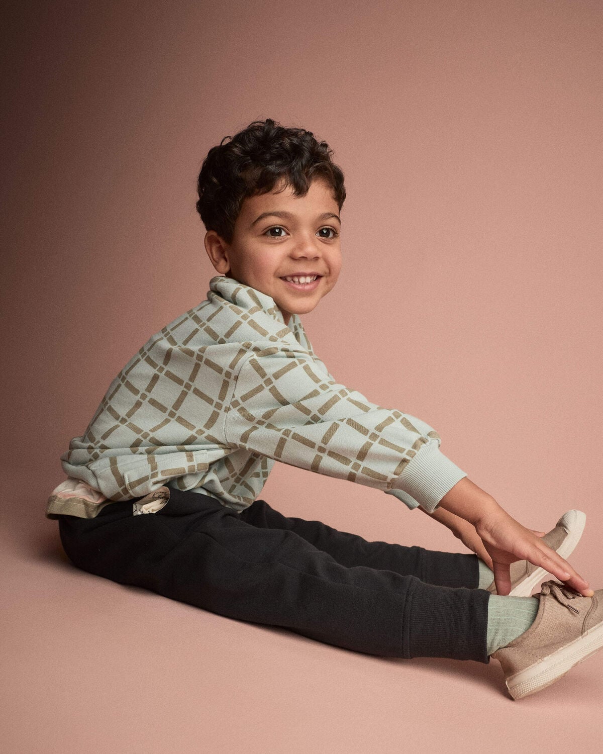 Toddler Otter Sweatshirt™ with Pockets in Checkered Print - Light Blue - Image 5