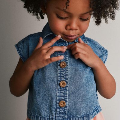 Toddler Girl Sleeveless Button-Down Top in Chambray