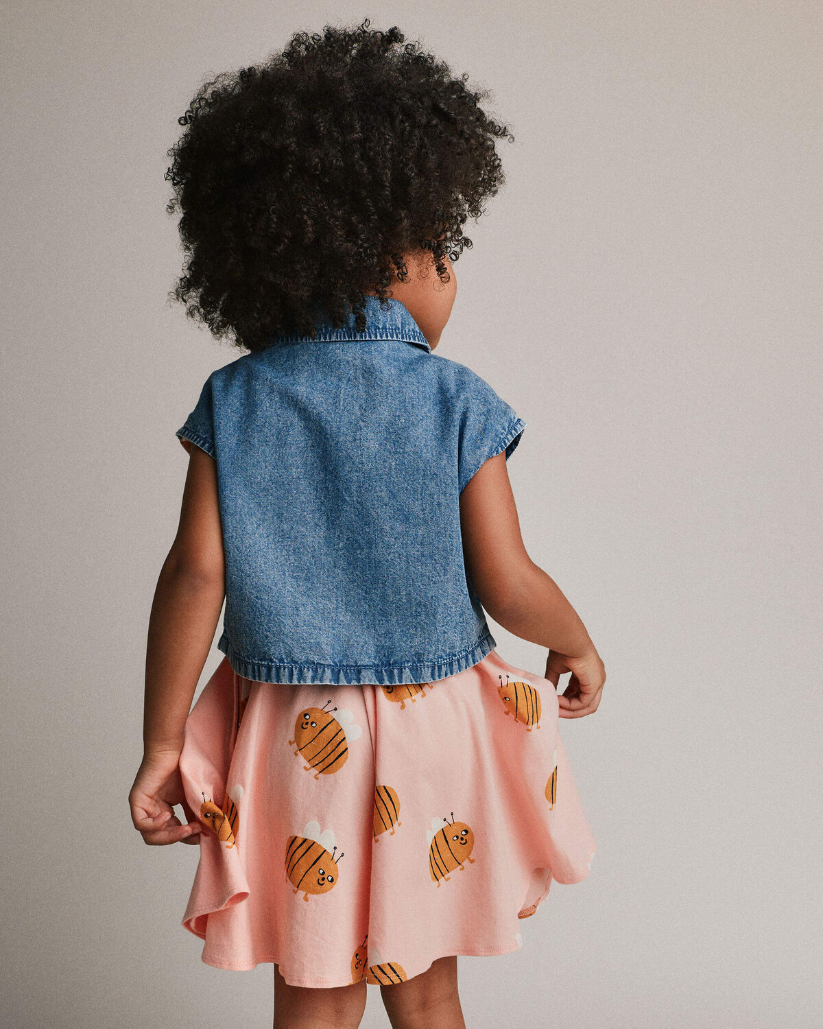 Toddler Girl Sleeveless Button-Down Top in Chambray - Image 4