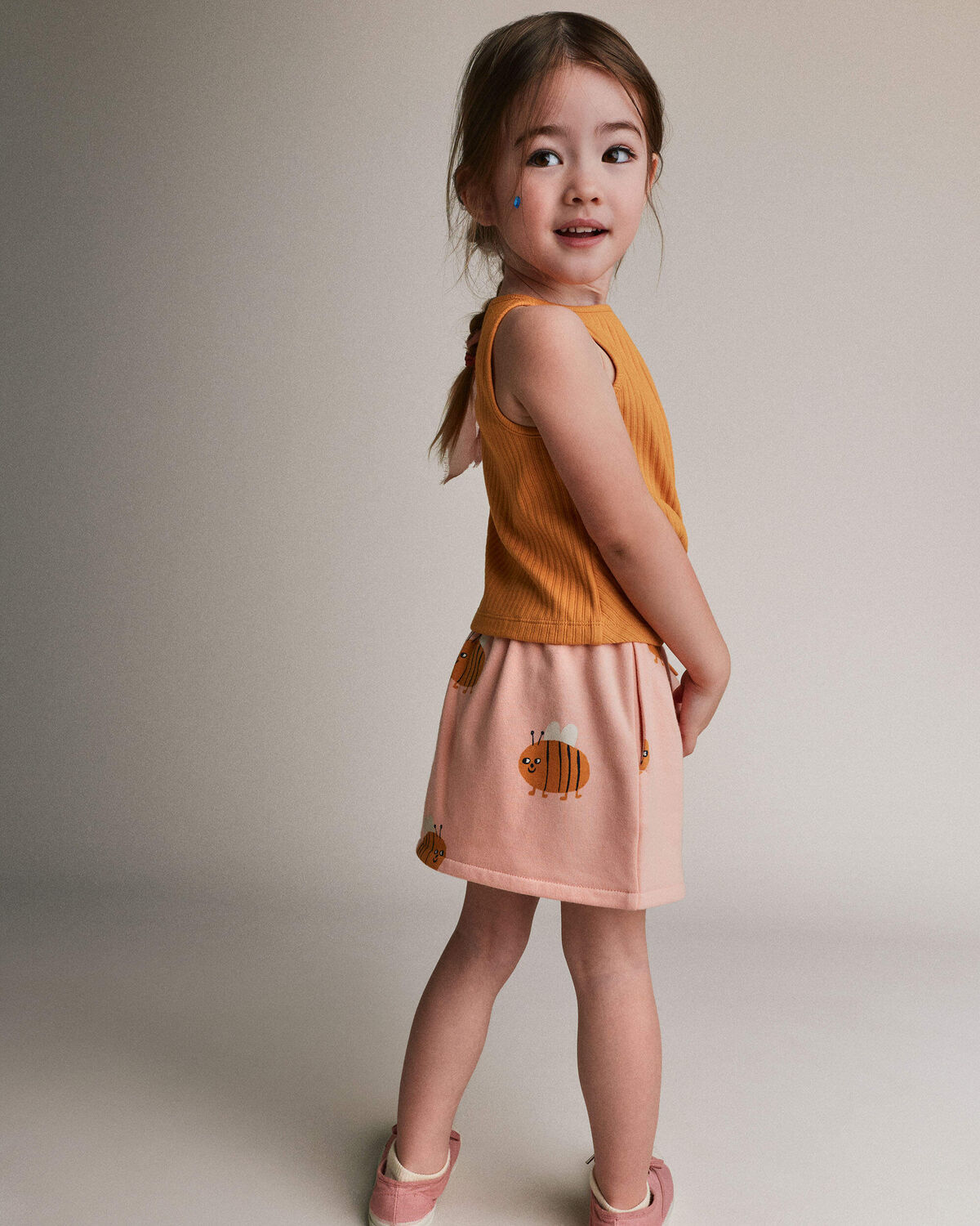 Toddler Girl Pull-On Skirt with Pockets in Bee Print - Light Pink - Image 4