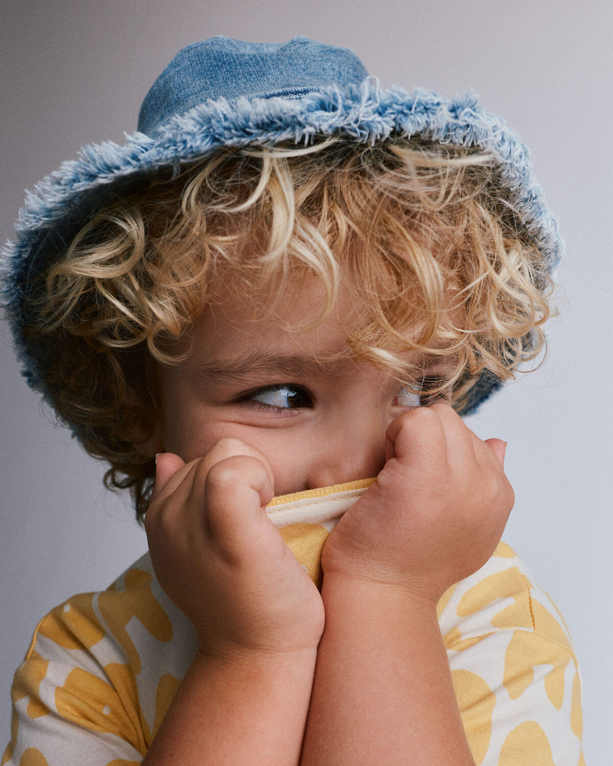 Toddler Denim Bucket Hat in Avenue Wash - Image 4