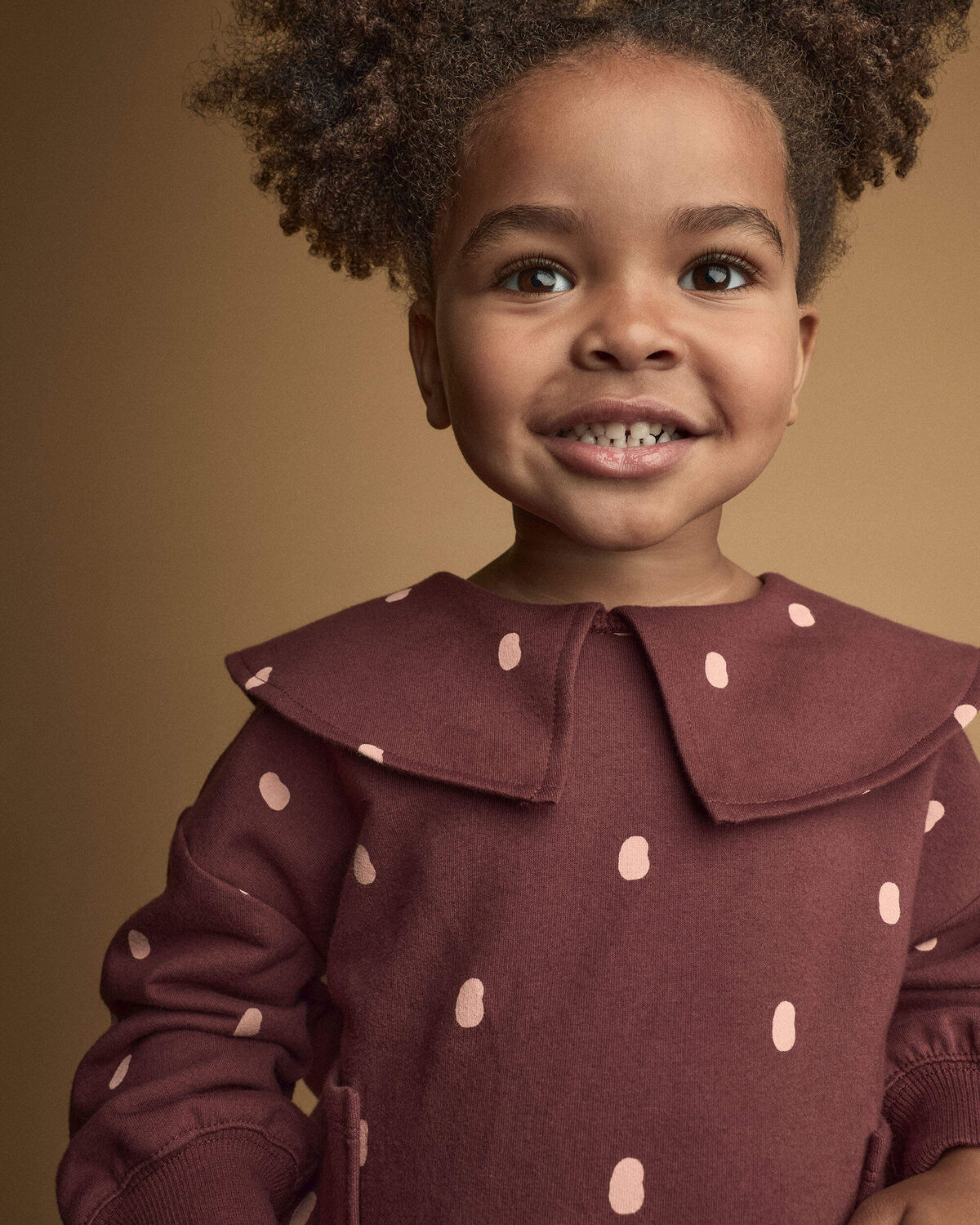 Toddler Girl Peter Pan Collar Pullover with Otter Pockets in Polka Dots - Burgundy - Image 3