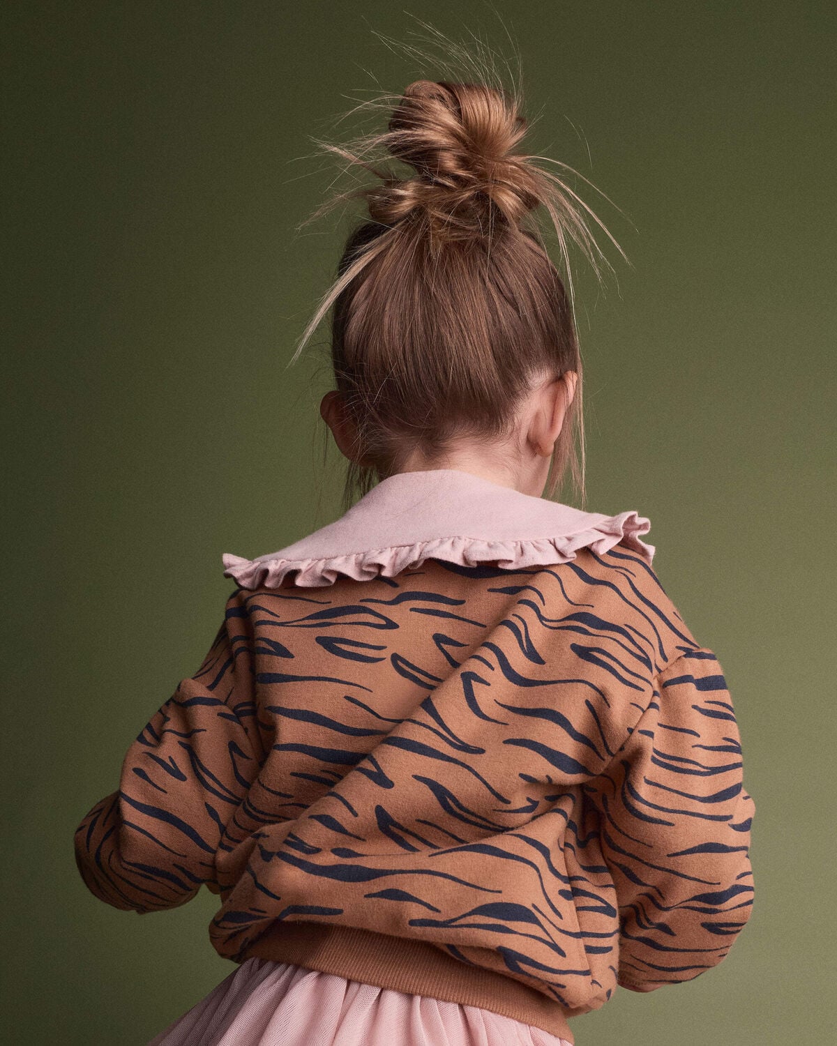 Toddler Balloon-Sleeve Pullover Sweatshirt in Tiger Print - Brown - Image 4