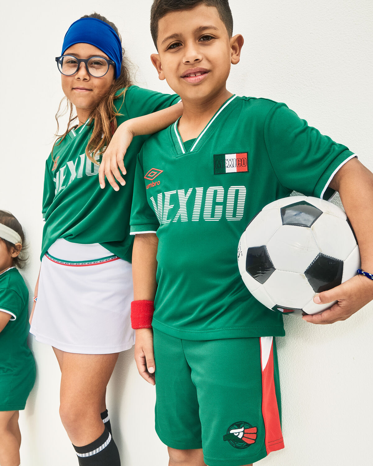 Kids Umbro Mexico Mesh Soccer Shorts - Green/White/Red - Image 2