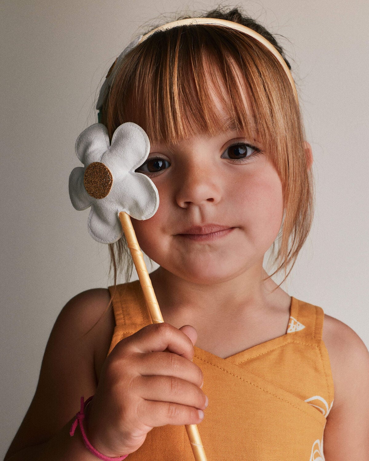 Toddler Girl Flower Headband & Wand Set - Image 3