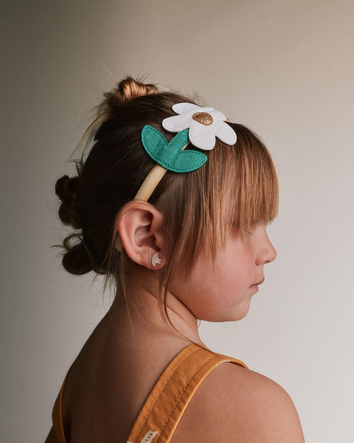 Toddler Girl Flower Headband & Wand Set - Image 4